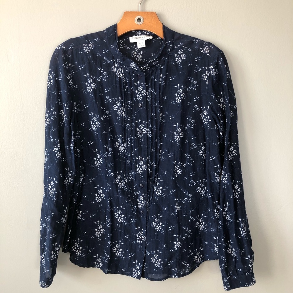 Smocked Coldwater Creek Blue/White Button Down SP